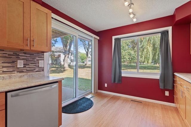 4334 Evergreen Drive, Vadnais Heights, MN 55127