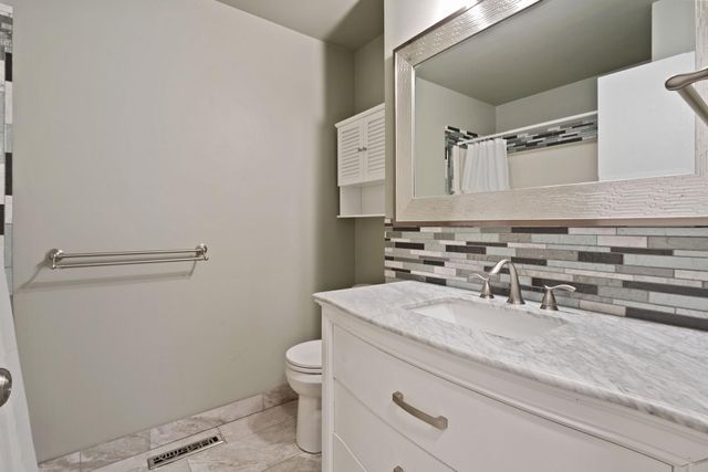4334 Evergreen Drive, Vadnais Heights, MN 55127