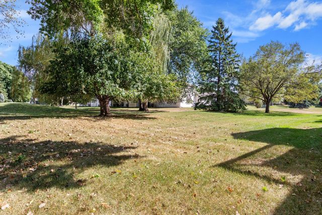 4334 Evergreen Drive, Vadnais Heights, MN 55127