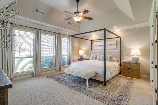 542 S Sugartree Drive, Lipan, TX 76462