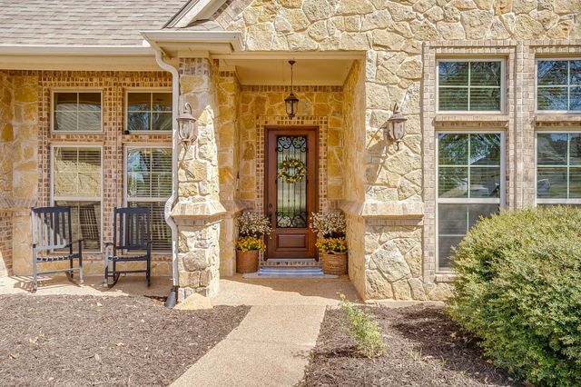 542 S Sugartree Drive, Lipan, TX 76462