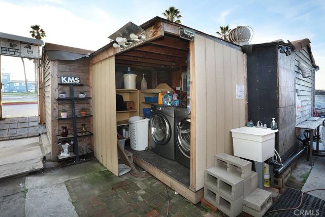 17181 Pacific Coast, Huntington Beach, CA 92649