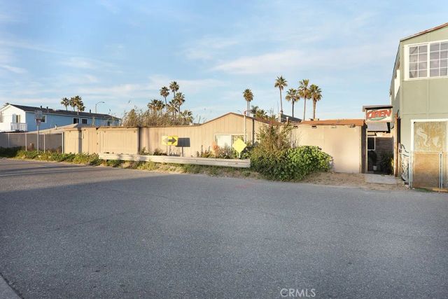 17181 Pacific Coast, Huntington Beach, CA 92649