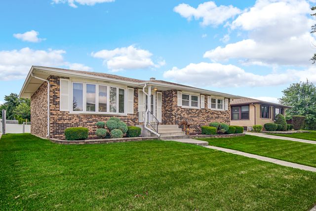 16653 Parliament Avenue, Tinley Park, IL 60477