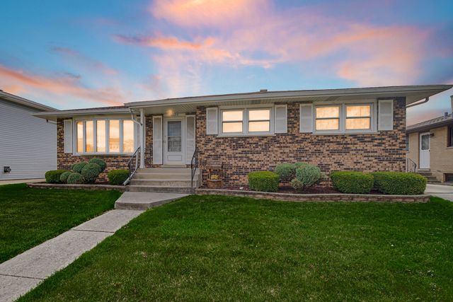16653 Parliament Avenue, Tinley Park, IL 60477