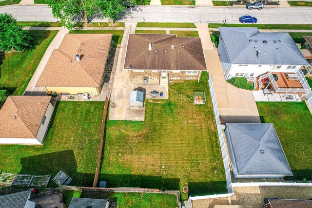 16653 Parliament Avenue, Tinley Park, IL 60477