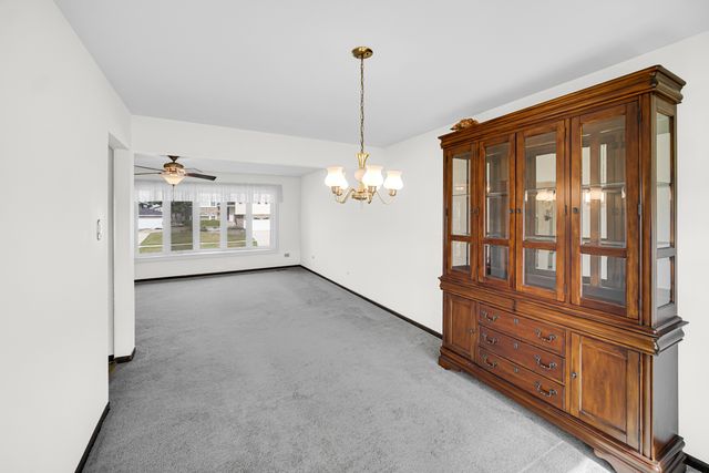16653 Parliament Avenue, Tinley Park, IL 60477