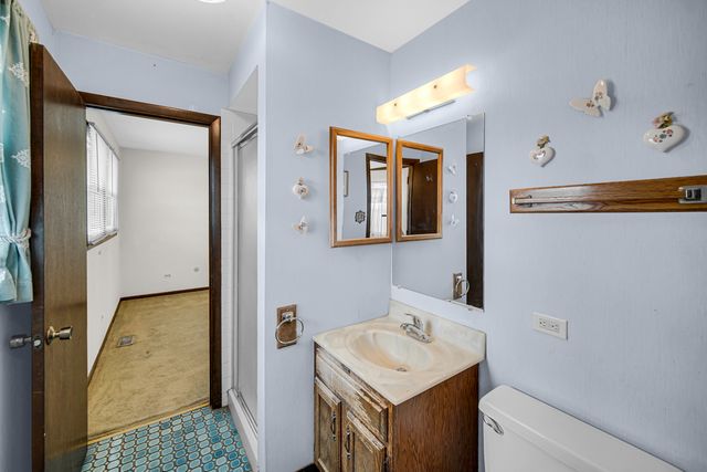 16653 Parliament Avenue, Tinley Park, IL 60477