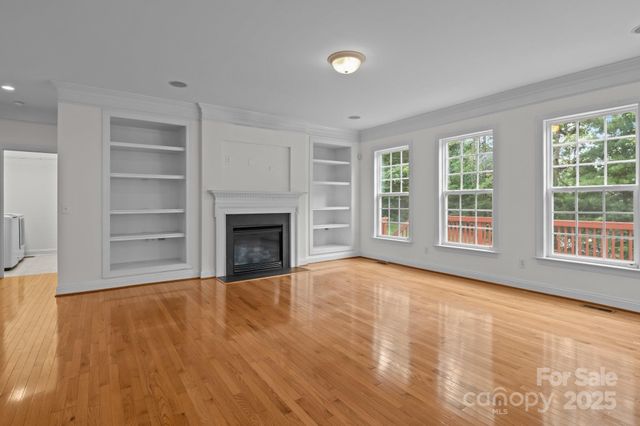 561 Keystone Court NW, Concord, NC 28027
