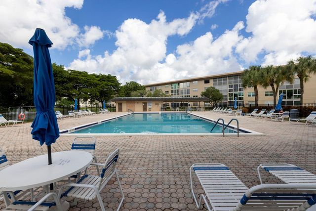 1703 Andros Isle J1, Coconut Creek, FL 33066