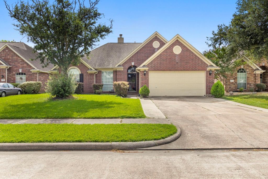 8107 Beaver Street, Baytown, TX 77523