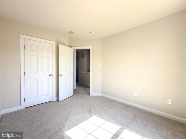 2054 SPRING RUN CIR, Frederick, MD 21702