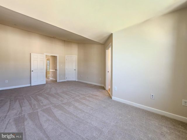 2054 SPRING RUN CIR, Frederick, MD 21702