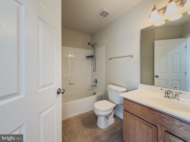 2054 SPRING RUN CIR, Frederick, MD 21702