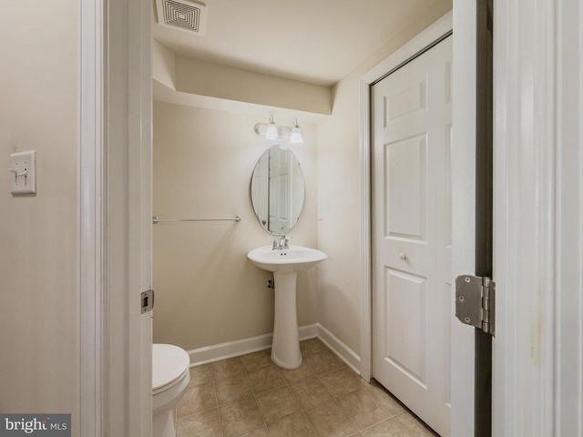 2054 SPRING RUN CIR, Frederick, MD 21702