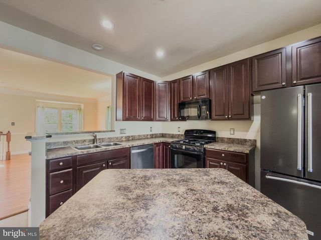 2054 SPRING RUN CIR, Frederick, MD 21702