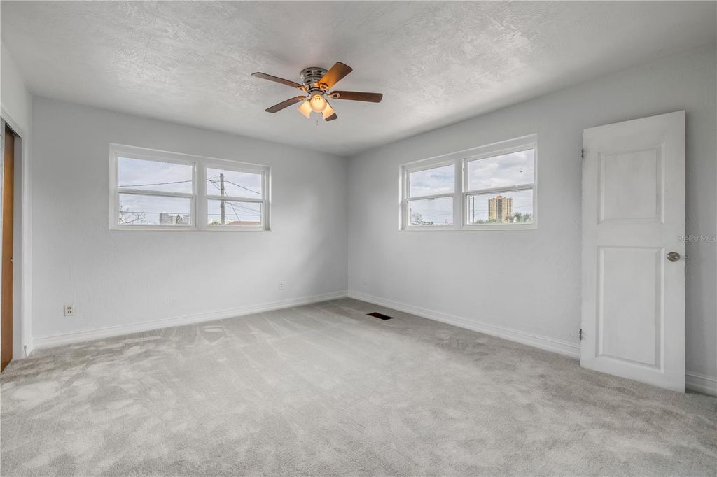 Image 14 of property listing at 256 MORNINGSIDE AVENUE, Daytona Beach, FL 32118