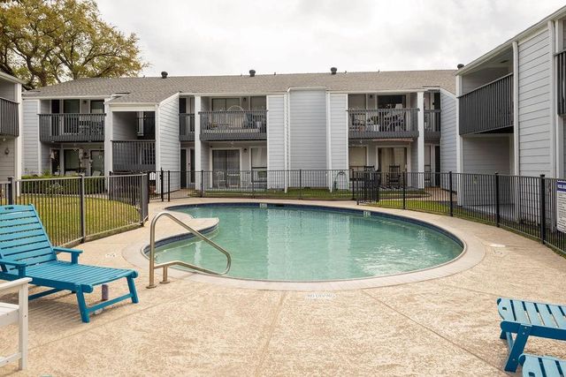 13151 Walden Road, Montgomery, TX 77356