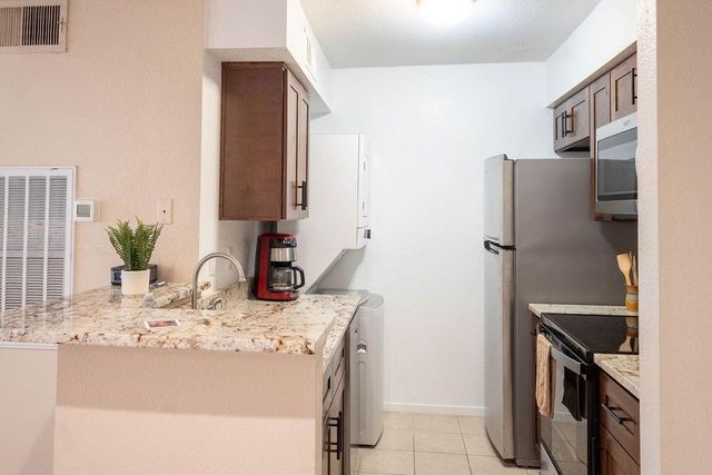 13151 Walden Road, Montgomery, TX 77356