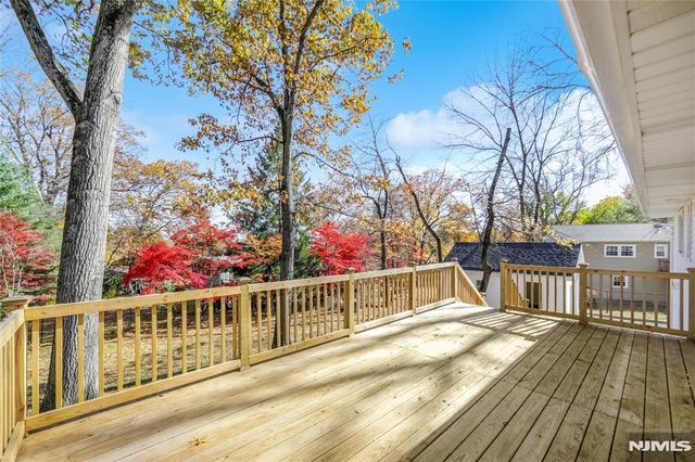 70 Kinderkamack Road, Woodcliff Lake, NJ 07677