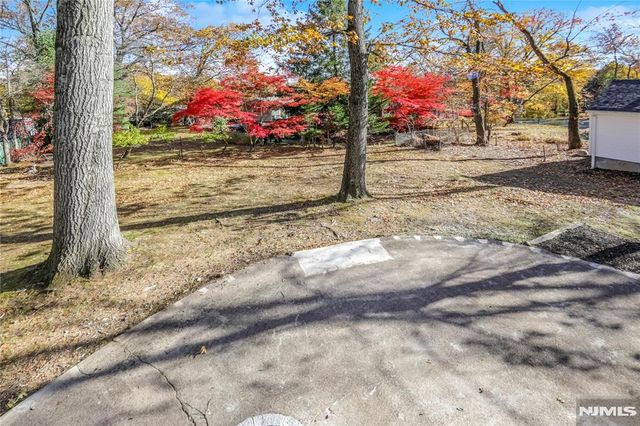 70 Kinderkamack Road, Woodcliff Lake, NJ 07677