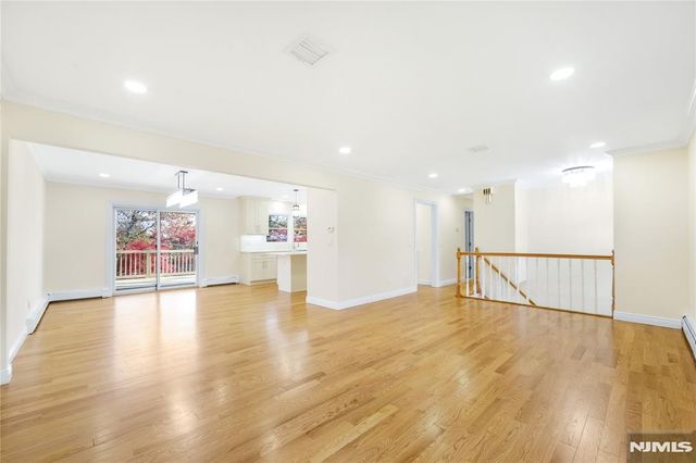 70 Kinderkamack Road, Woodcliff Lake, NJ 07677