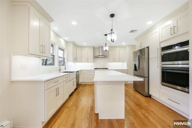 70 Kinderkamack Road, Woodcliff Lake, NJ 07677