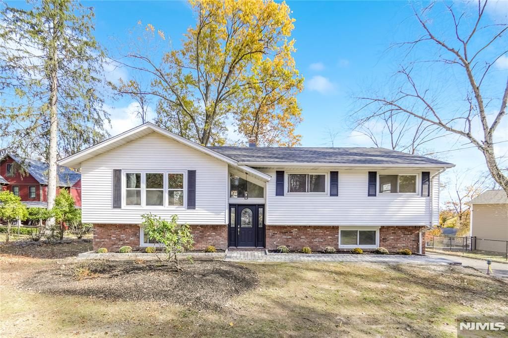 70 Kinderkamack Road, Woodcliff Lake, NJ 07677