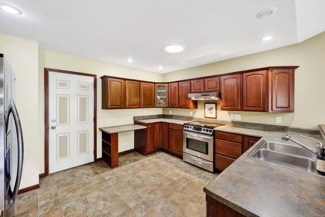 703 Malvern Hill Drive, Madison, WI 53718