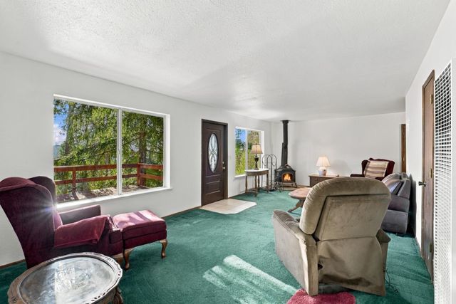 6940 Pony Express, Pollock Pines, CA 95726