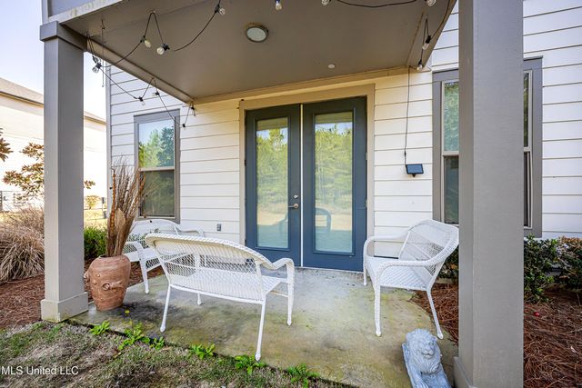 2501 Bienville Boulevard, 417, Ocean Springs, MS 39564