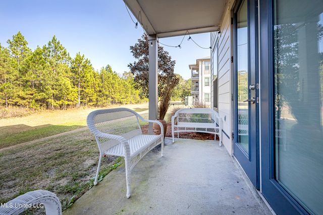 2501 Bienville Boulevard, 417, Ocean Springs, MS 39564