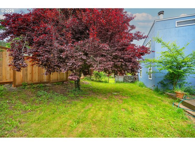 3781 KINCAID St, Eugene, OR 97405