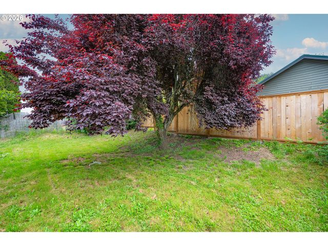 3781 KINCAID St, Eugene, OR 97405