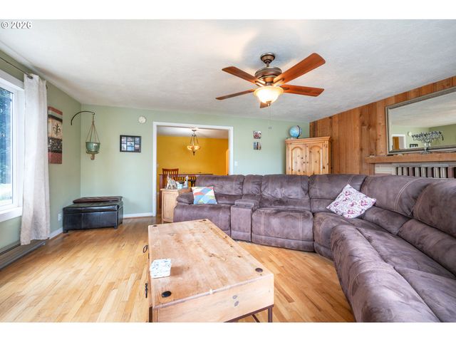 3781 KINCAID St, Eugene, OR 97405