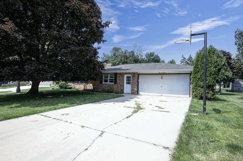 1108 HOLLY COURT, Kaukauna, WI 54130