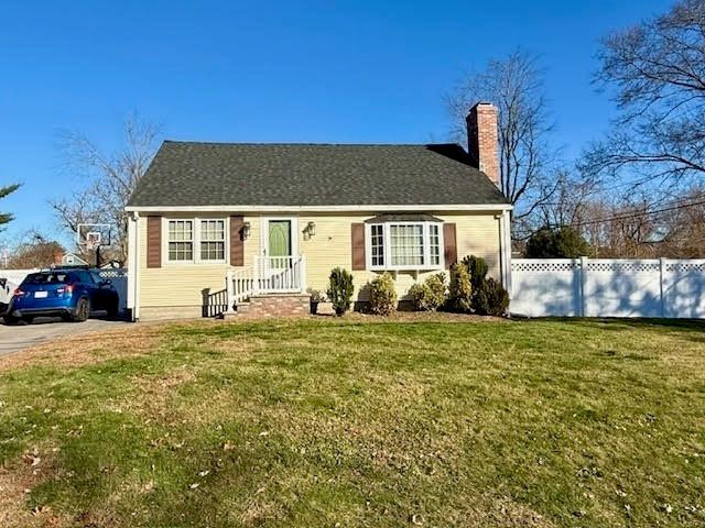 51 Roosevelt St, Seekonk, MA 02771