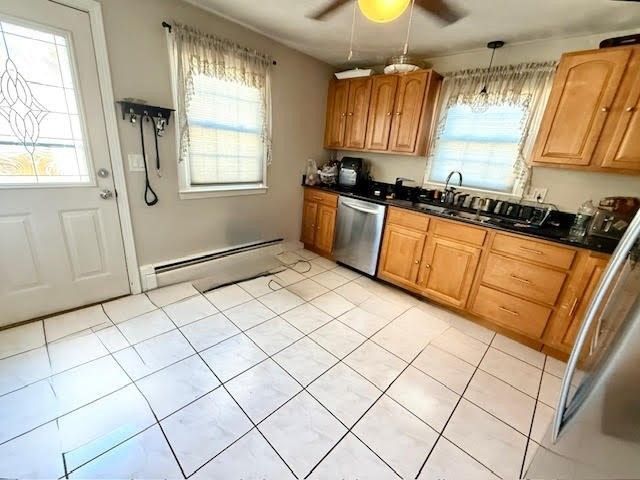 51 Roosevelt St, Seekonk, MA 02771