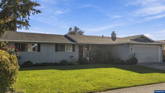 4722 Swegle Rd NE, Salem, OR 97301