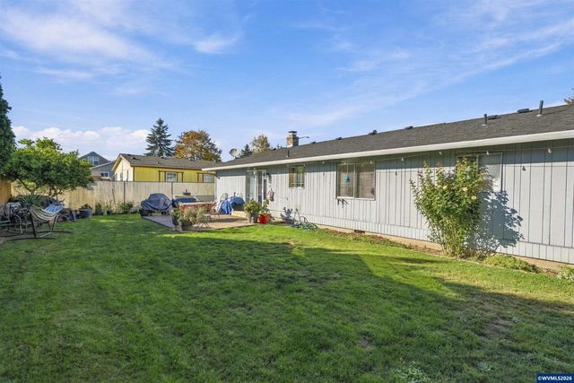 4722 Swegle Rd NE, Salem, OR 97301