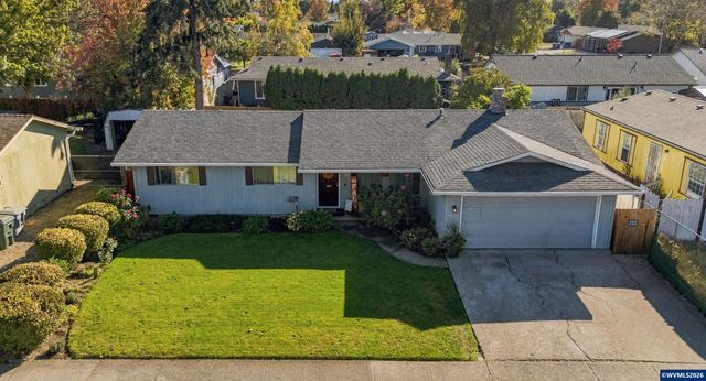 4722 Swegle Rd NE, Salem, OR 97301
