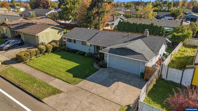 4722 Swegle Rd NE, Salem, OR 97301