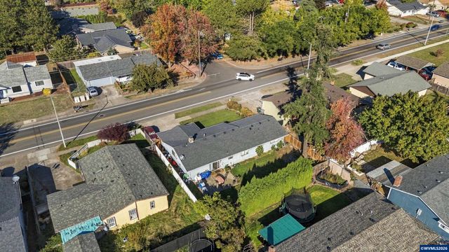 4722 Swegle Rd NE, Salem, OR 97301