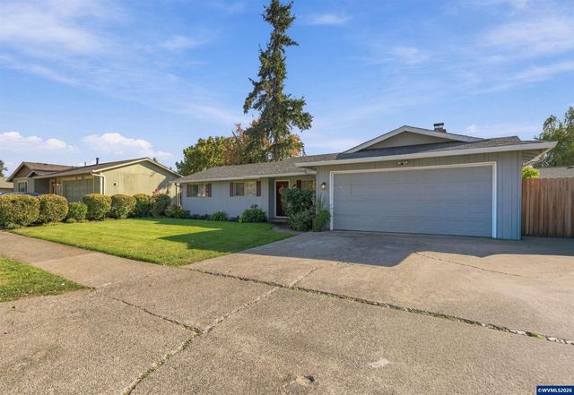 4722 Swegle Rd NE, Salem, OR 97301