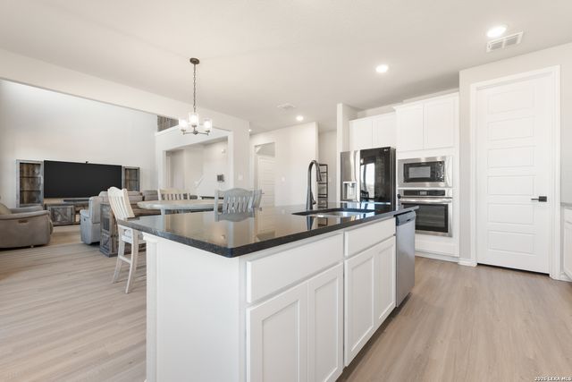 229 Jereth Crossing, Castroville, TX 78009