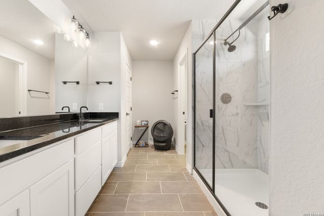 229 Jereth Crossing, Castroville, TX 78009