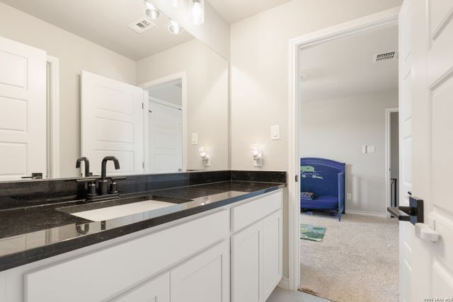 229 Jereth Crossing, Castroville, TX 78009