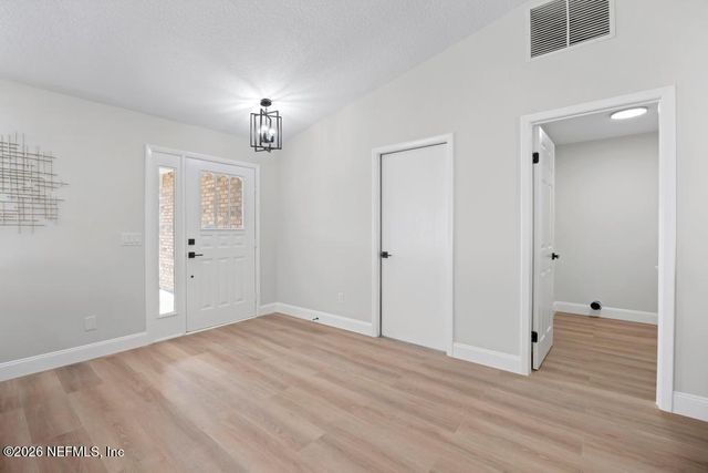 7 BIRD LAND Place, Palm Coast, FL 32137