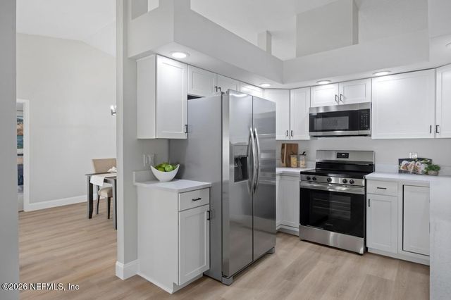 7 BIRD LAND Place, Palm Coast, FL 32137