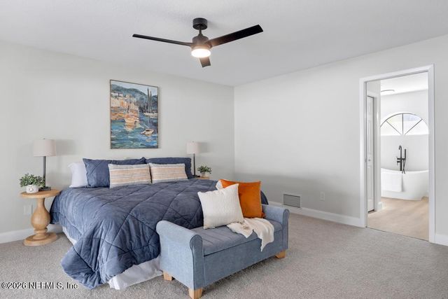 7 BIRD LAND Place, Palm Coast, FL 32137